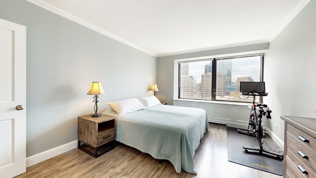 65 E India Row # 24H