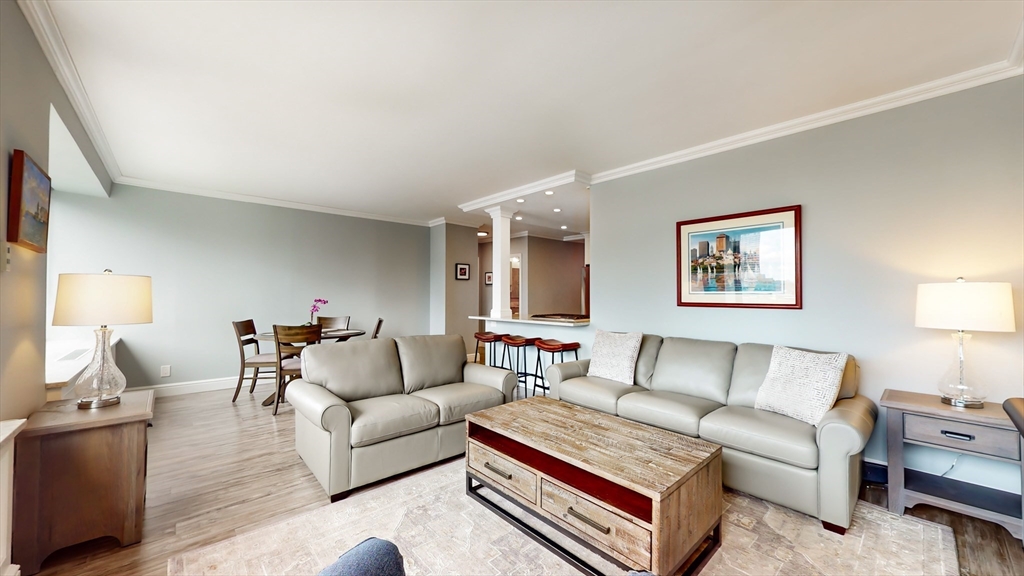 65 E India Row # 24H