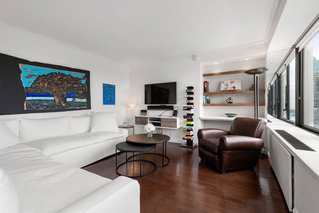 85 E India Row # 19H