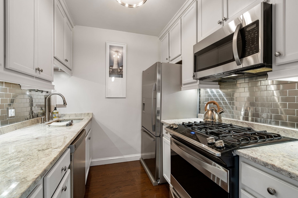 85 E India Row # 19H