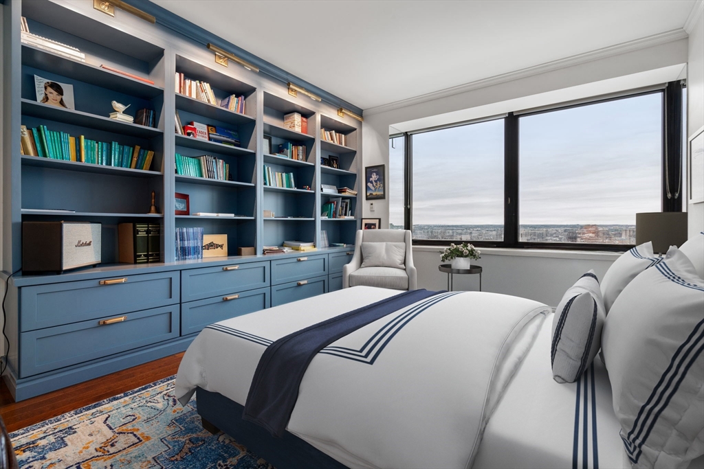 85 E India Row # 19H