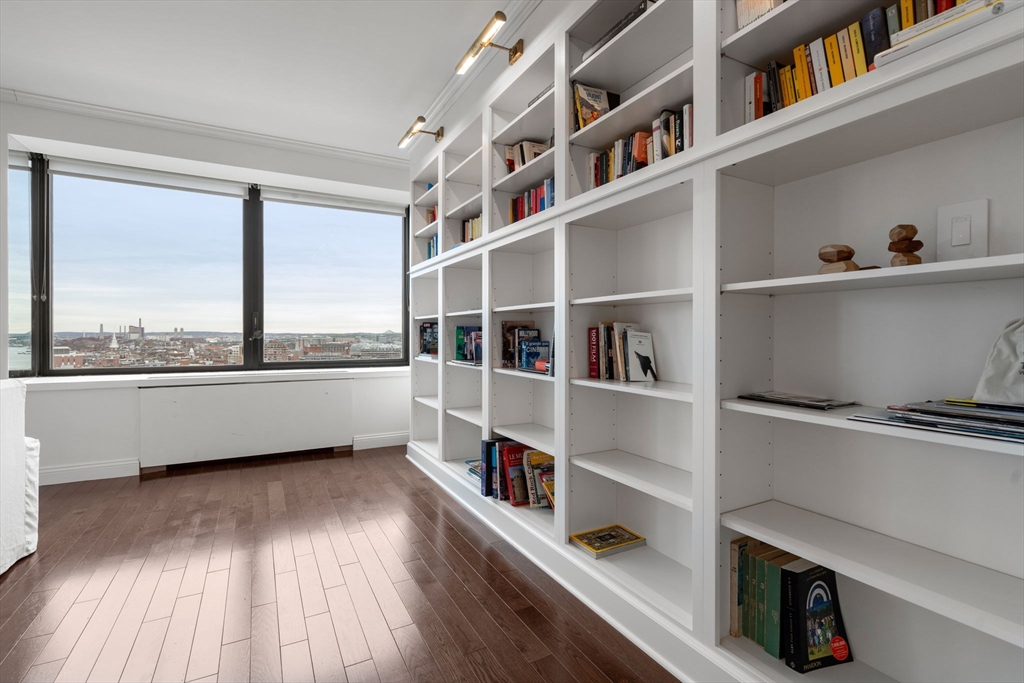 85 E India Row # 19H