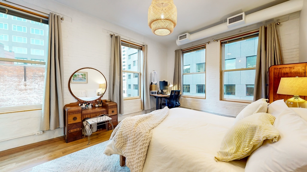 76 Batterymarch St. # 5