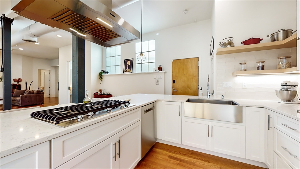 76 Batterymarch St. # 5