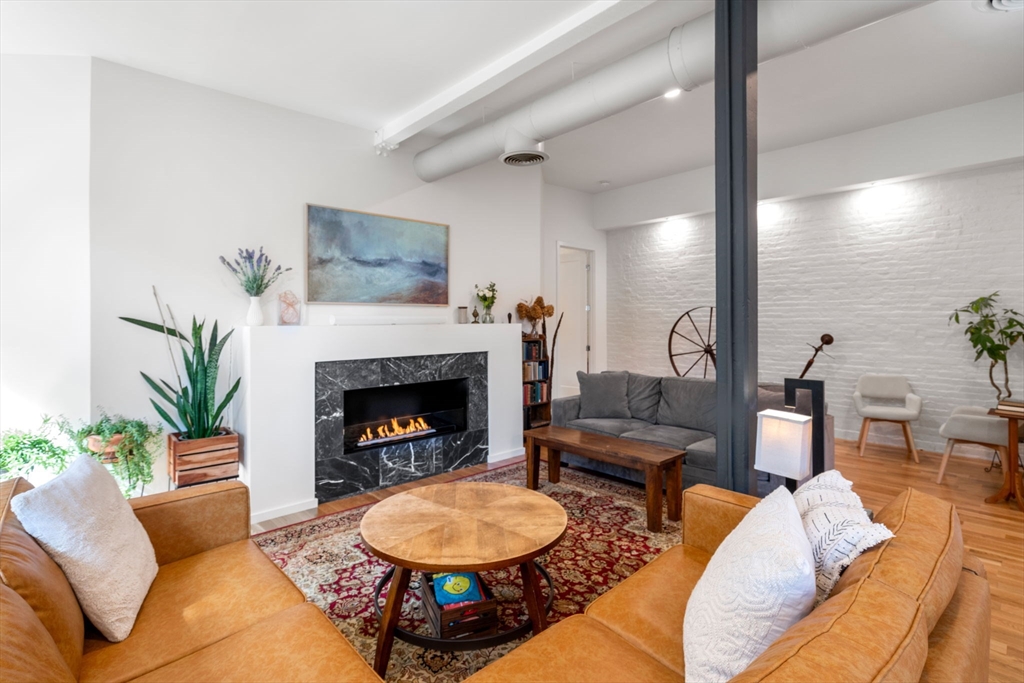 76 Batterymarch St. # 5