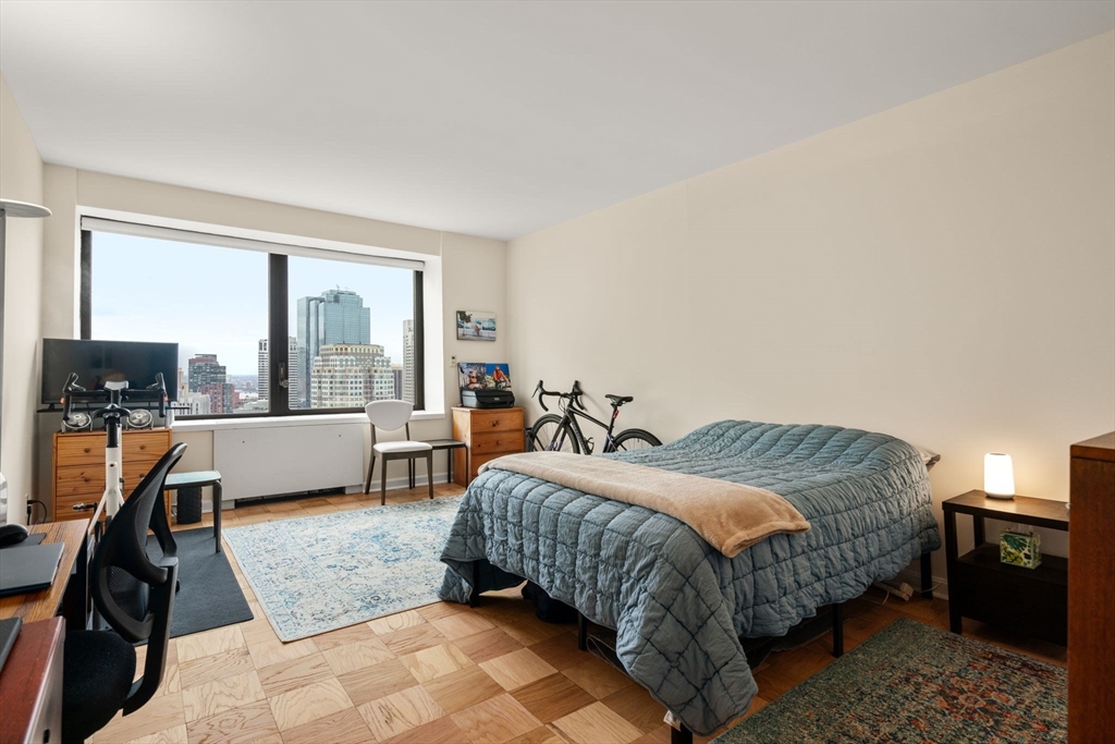 85 E India Row # 36G