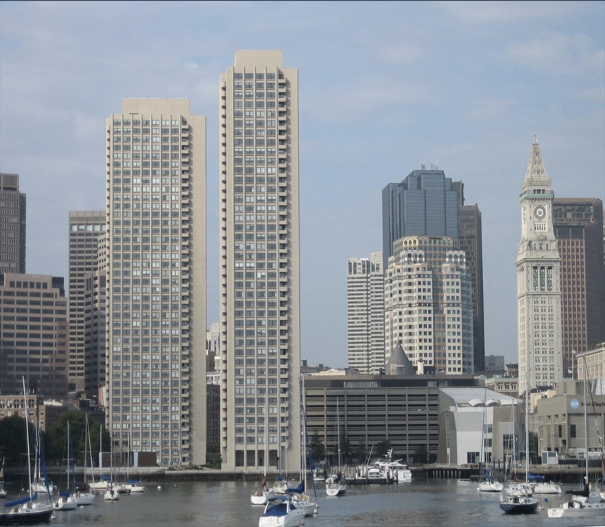 85 E India Row # 36G