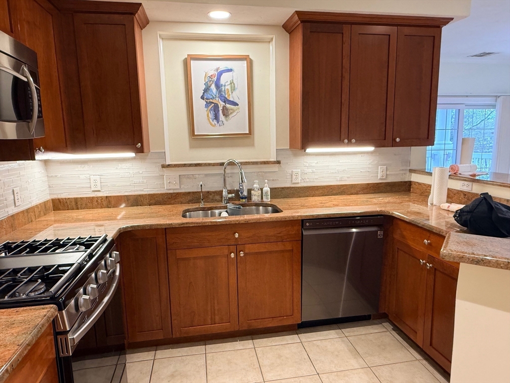 2000 Davenport Ave # 2107