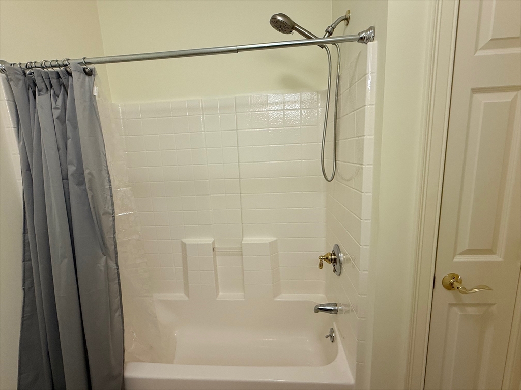 2000 Davenport Ave # 2107