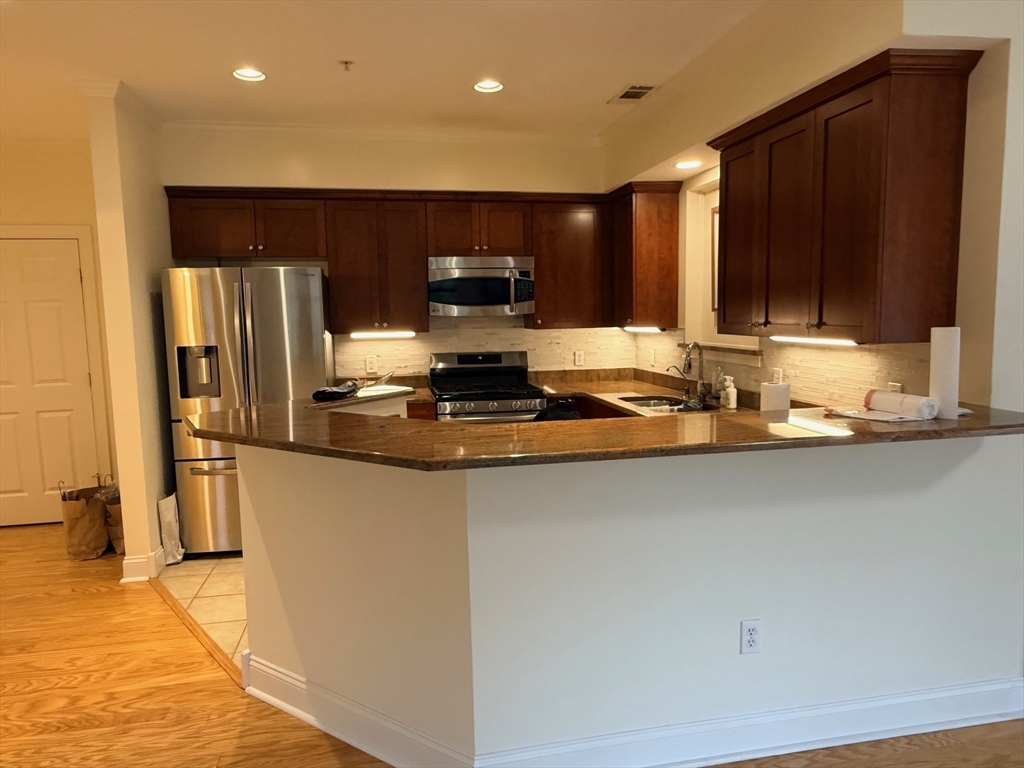 2000 Davenport Ave # 2107