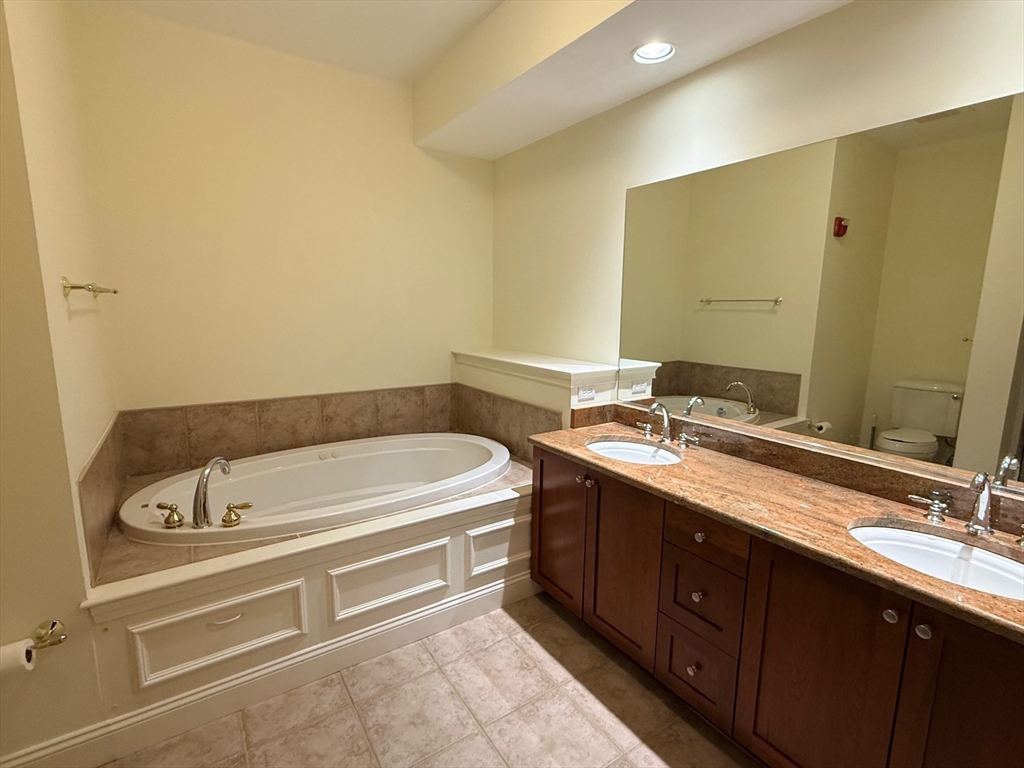 2000 Davenport Ave # 2107