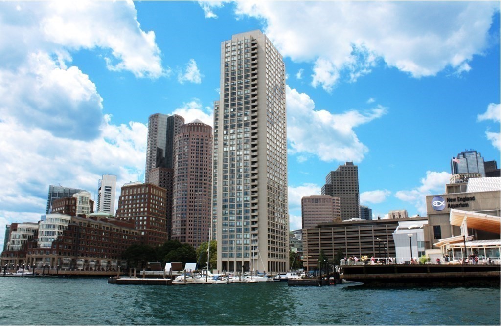 65 East India Row # 30H