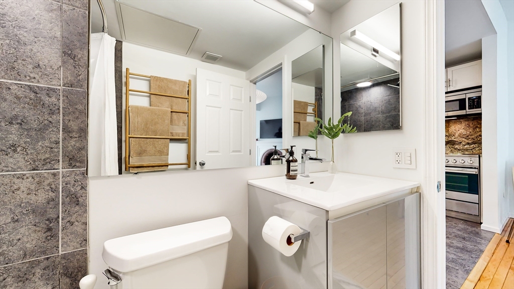 23 Bay State Road # 5
