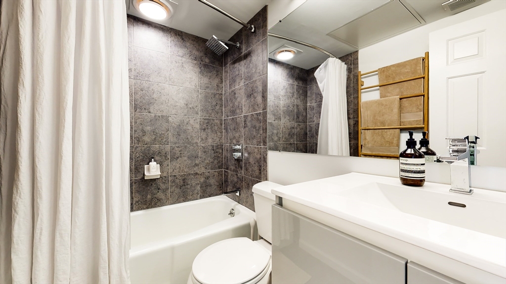 23 Bay State Road # 5