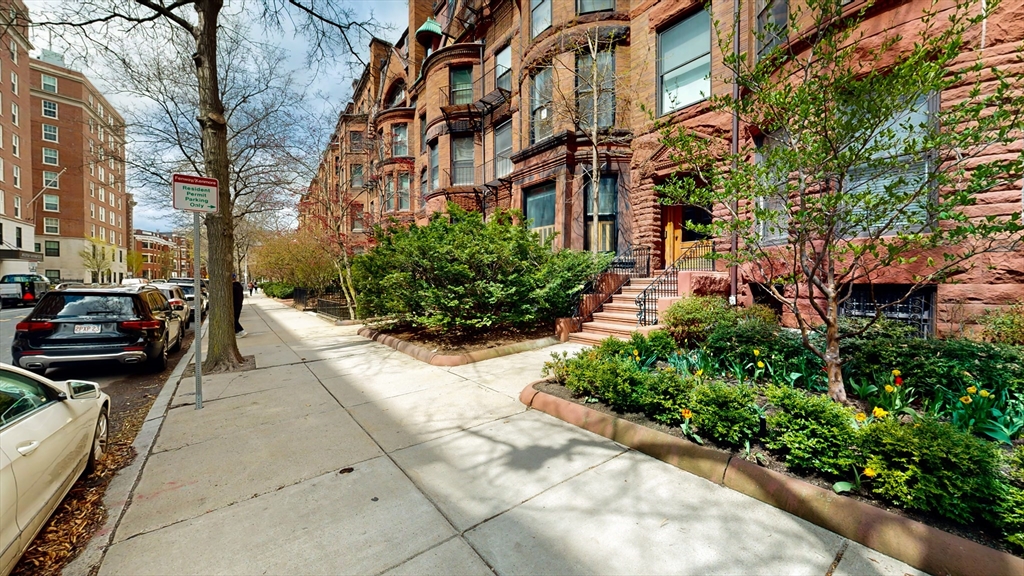 23 Bay State Road # 5