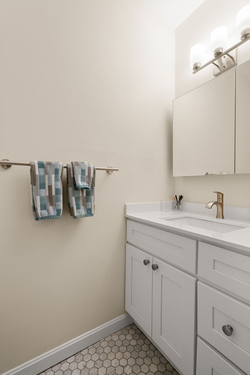 85 E India Row # 36G