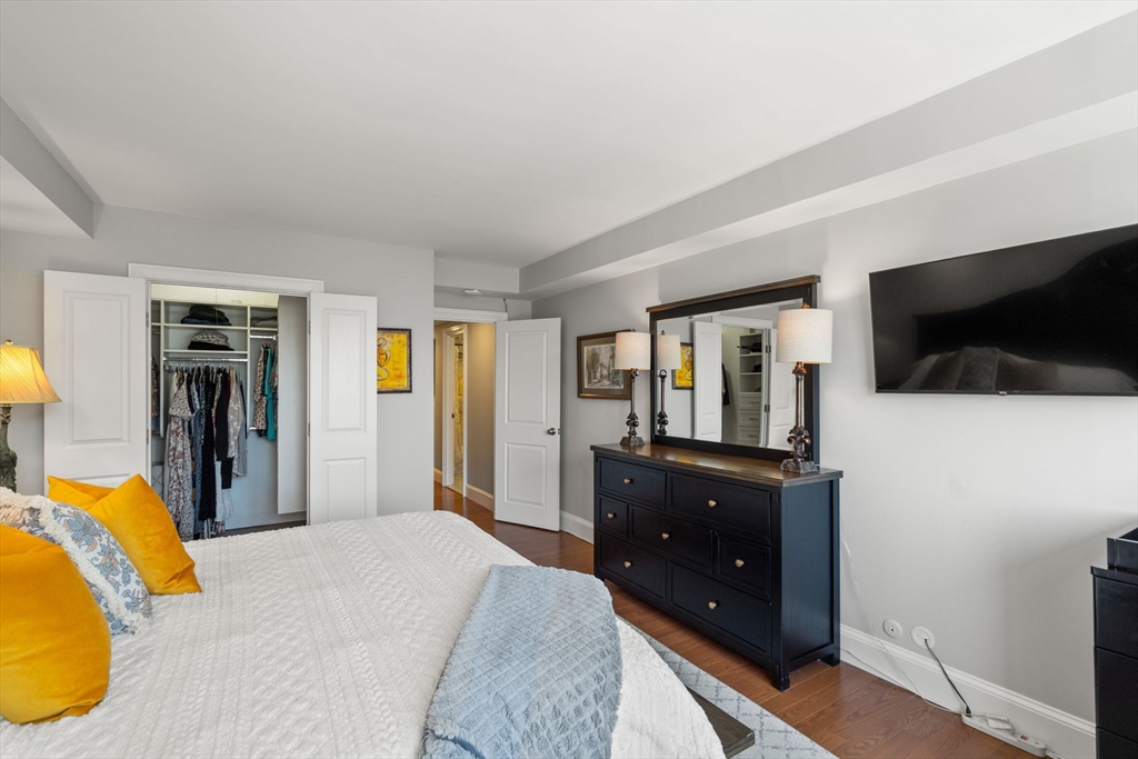 85 E India Row # 20G