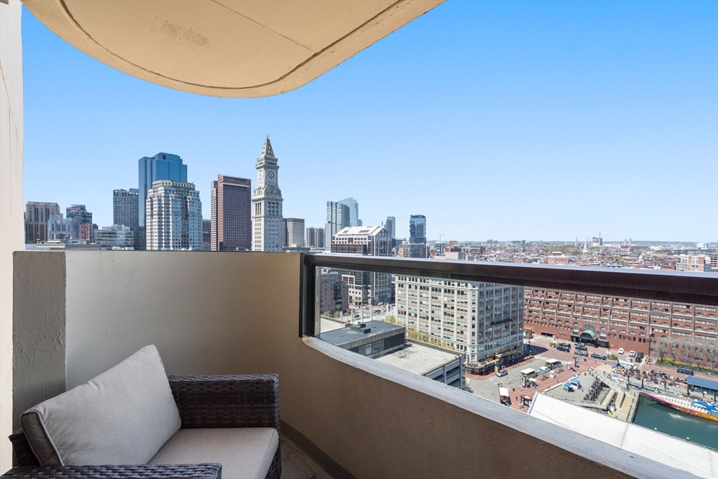 85 E India Row # 20G