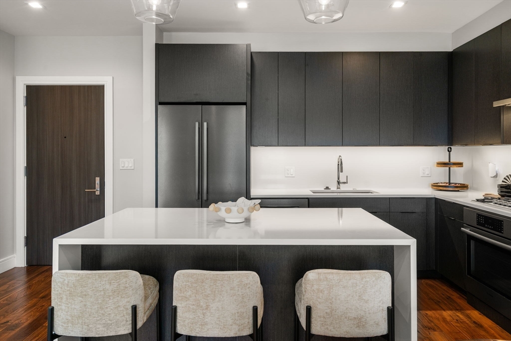 99 Sumner # 421
