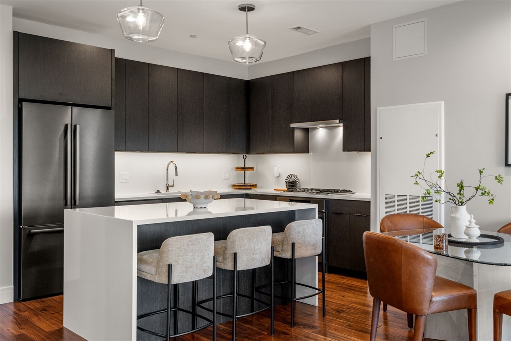 99 Sumner # 421