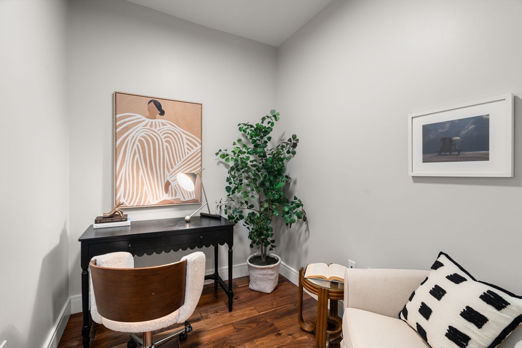 99 Sumner # 421
