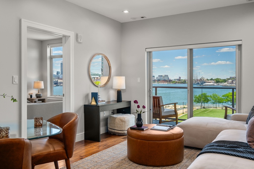 99 Sumner # 421
