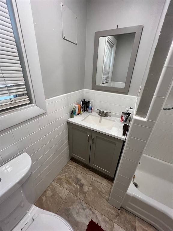 288 Meridian St. # 1