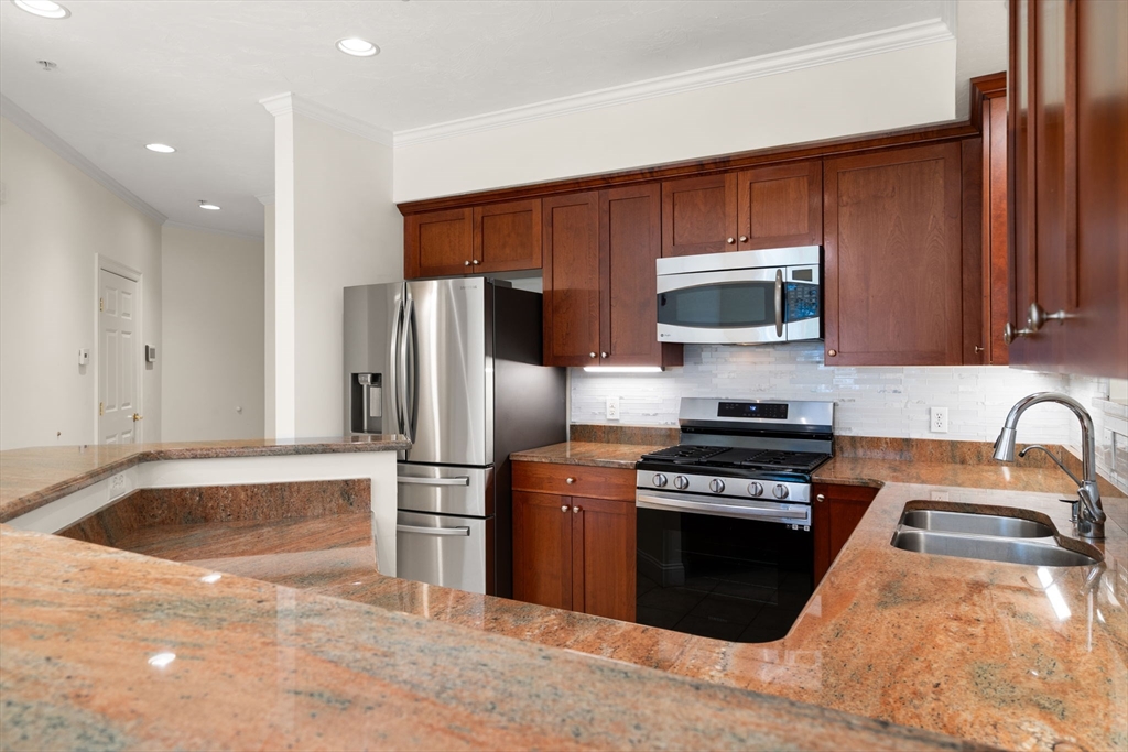 2107 Davenport Ave # 2107