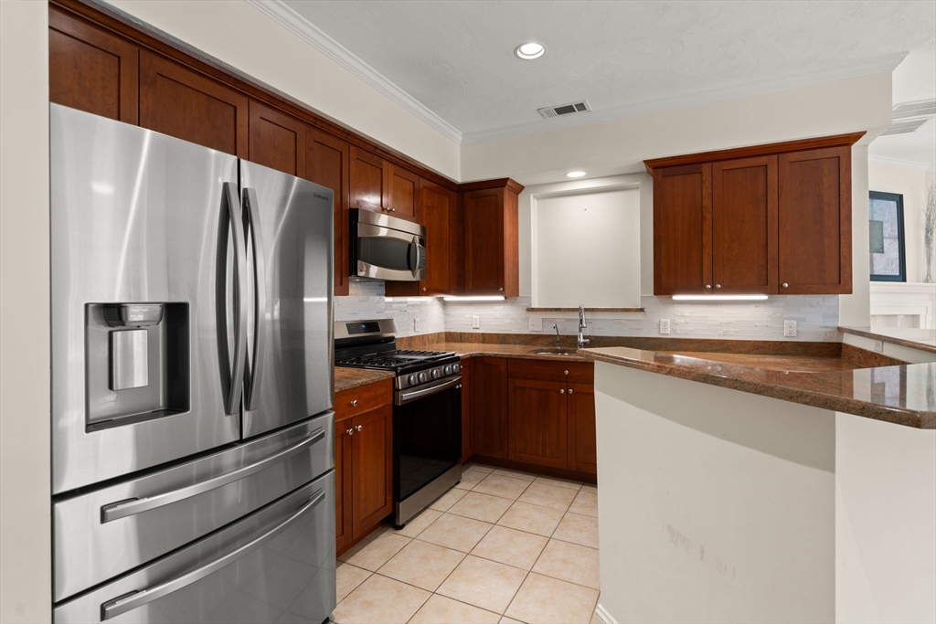 2107 Davenport Ave # 2107