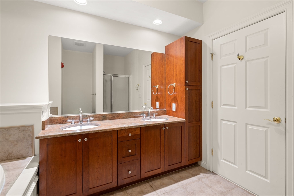 2107 Davenport Ave # 2107