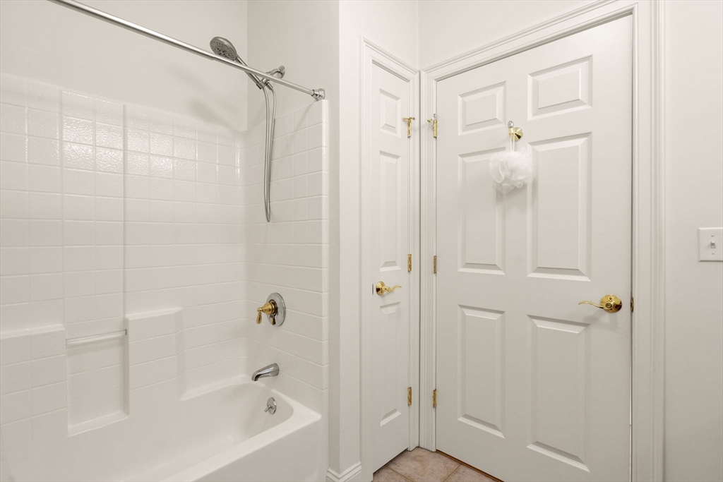 2107 Davenport Ave # 2107