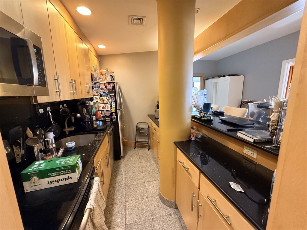 42 Beach Street # 8B