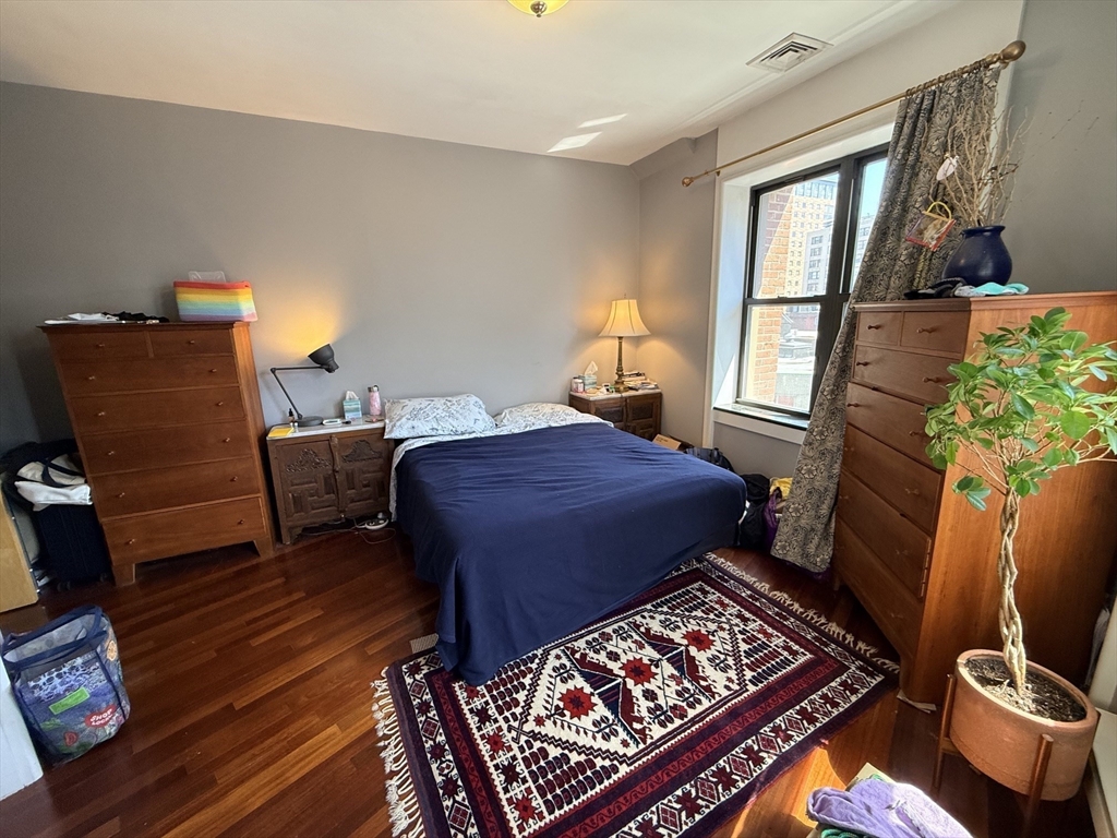 42 Beach Street # 8B