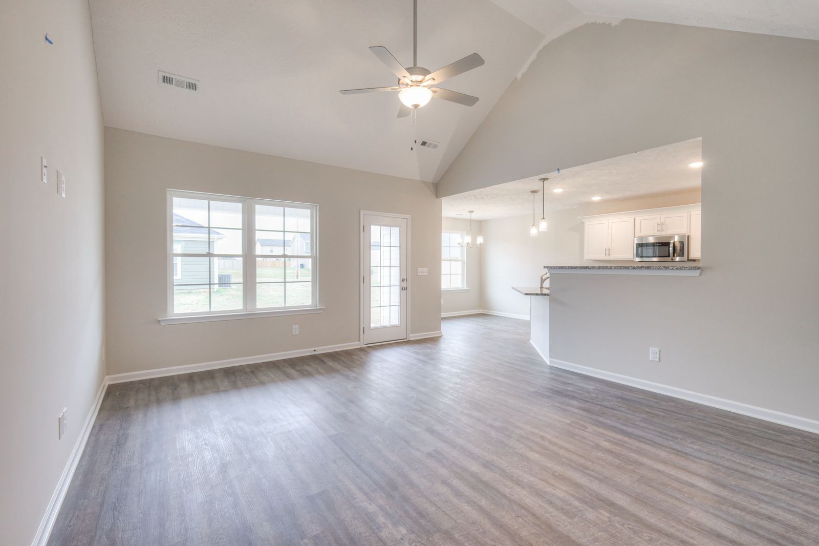 526 Mimosa Dr