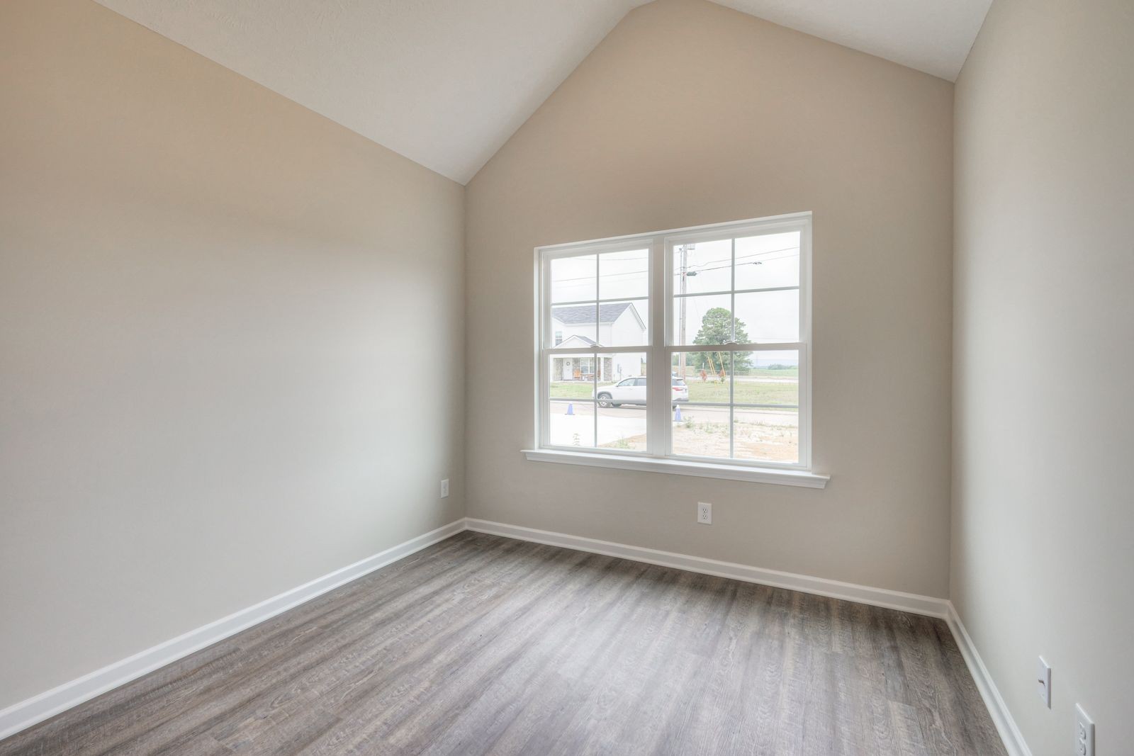 526 Mimosa Dr