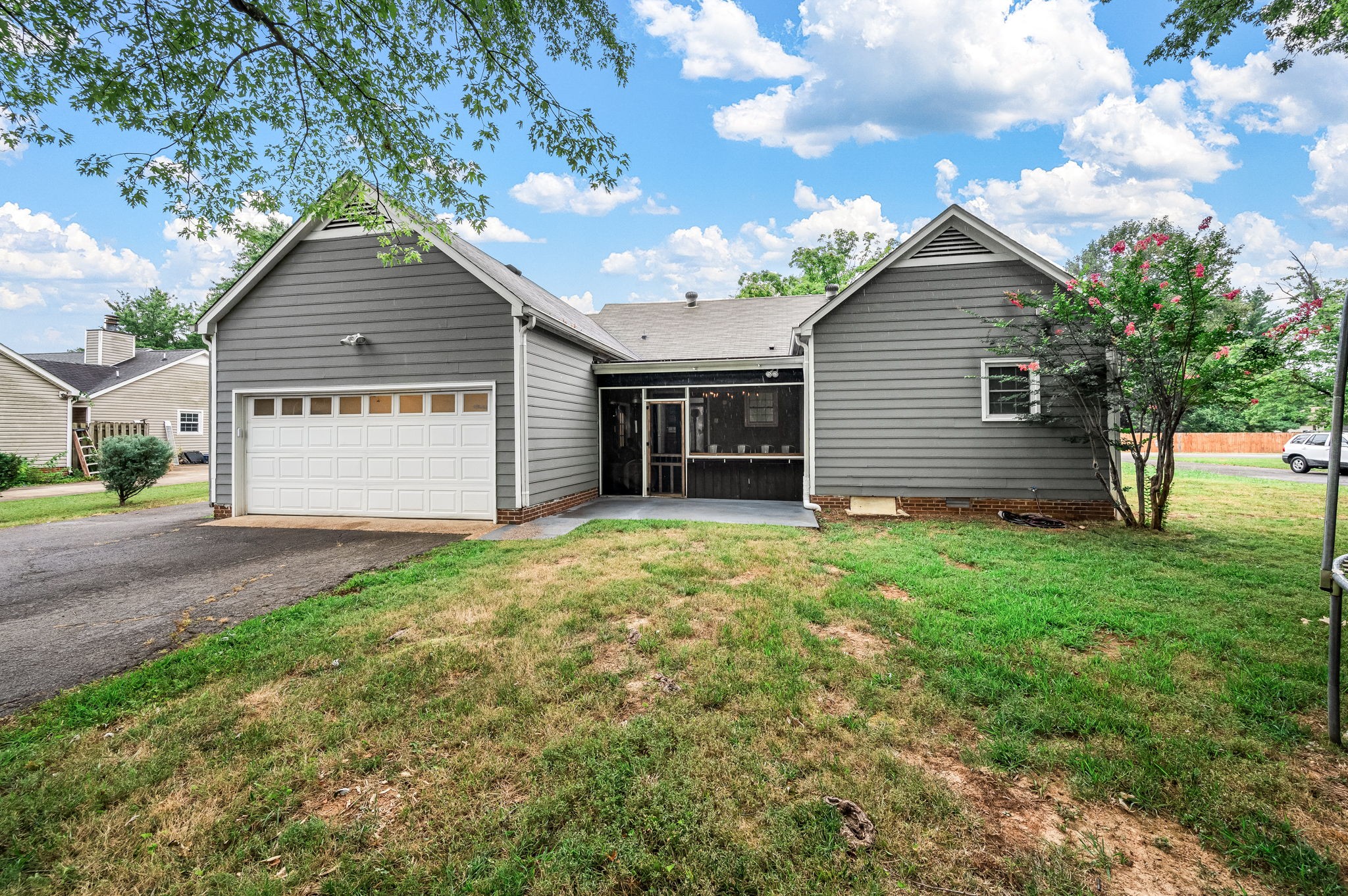 2014 Deerwood Ave