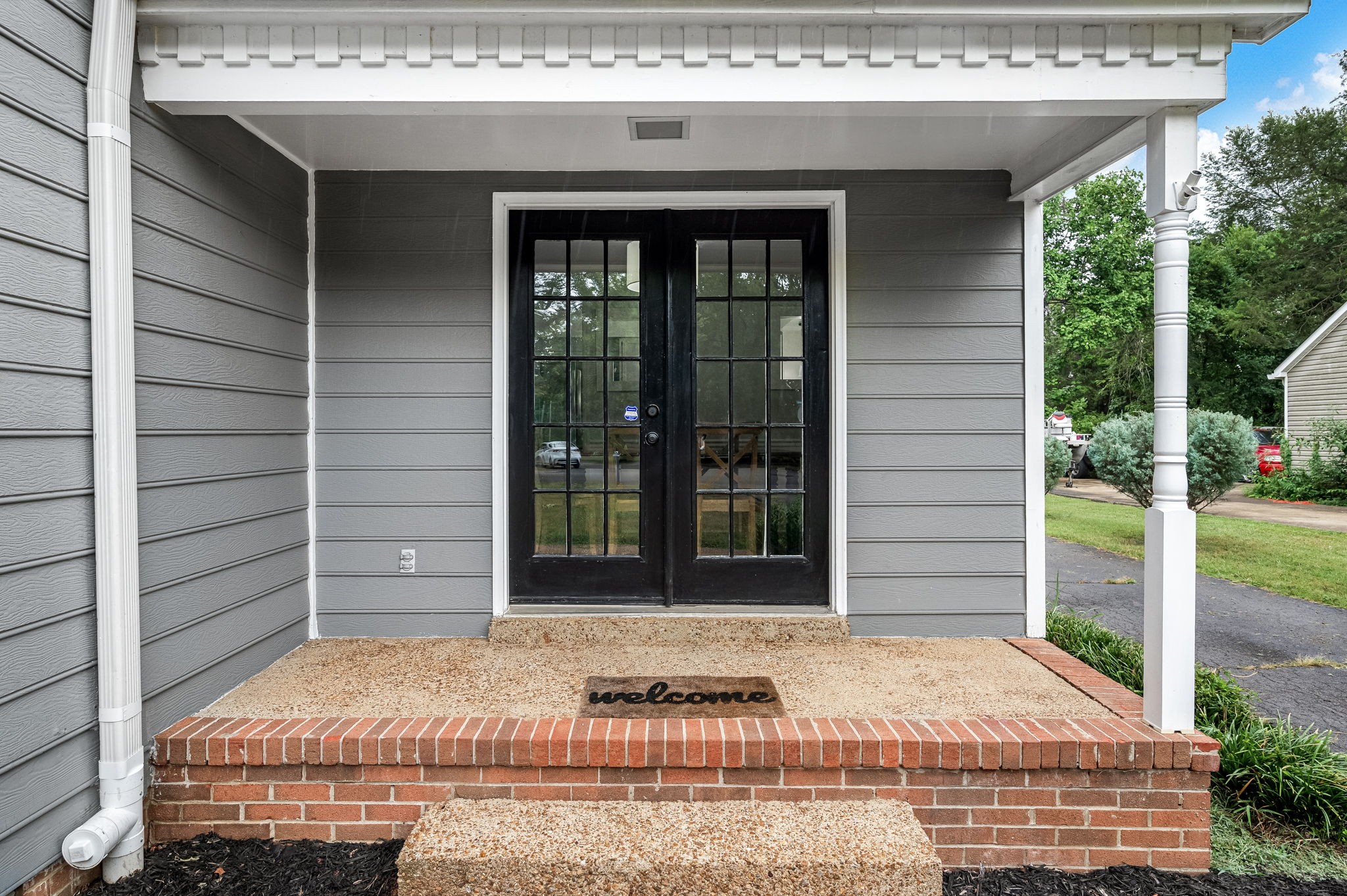 2014 Deerwood Ave