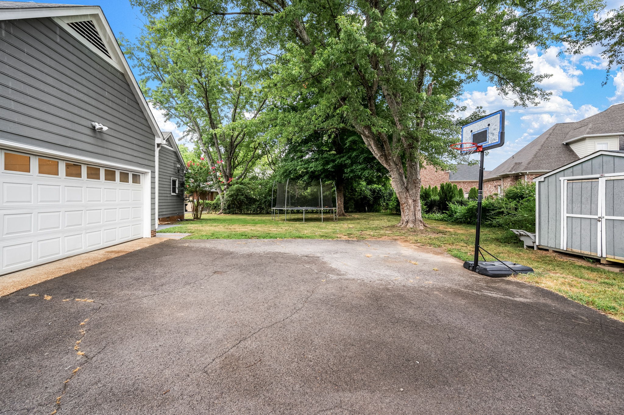 2014 Deerwood Ave