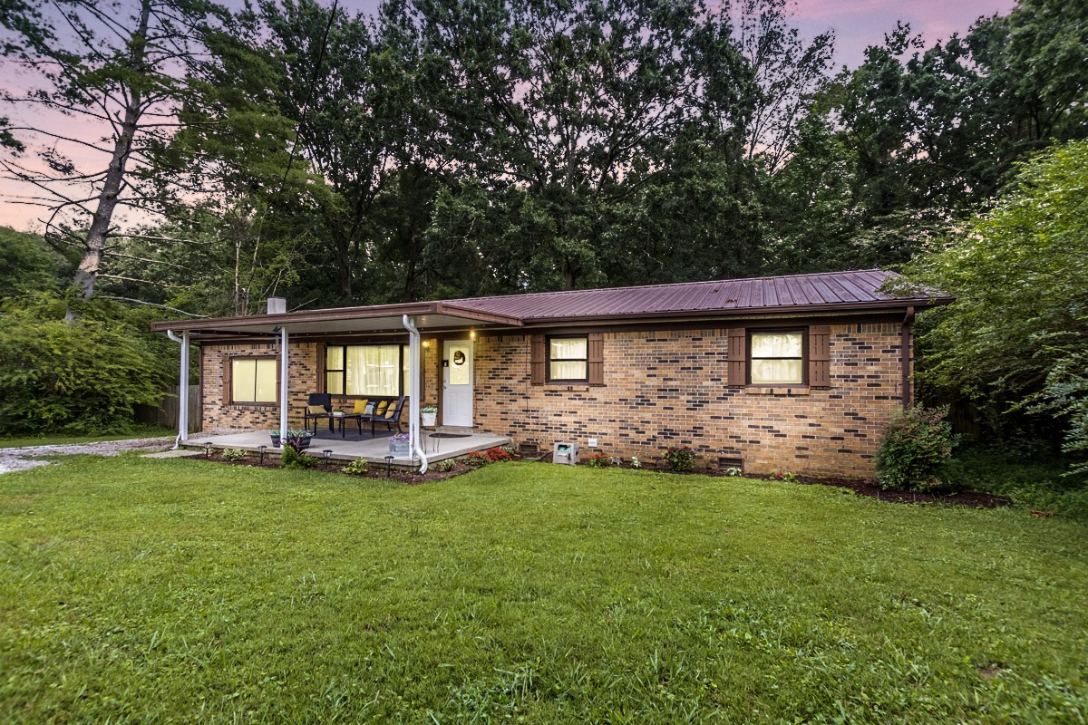 33 Villa St