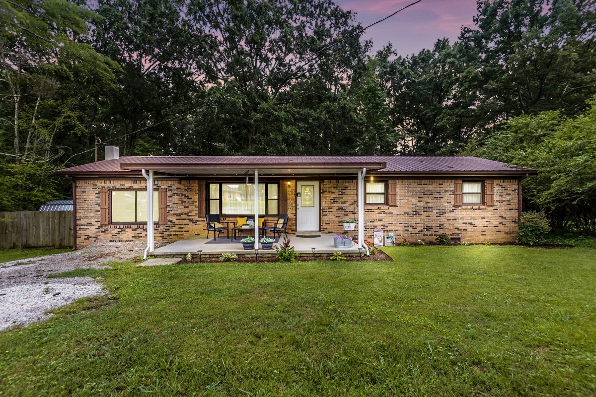 33 Villa St