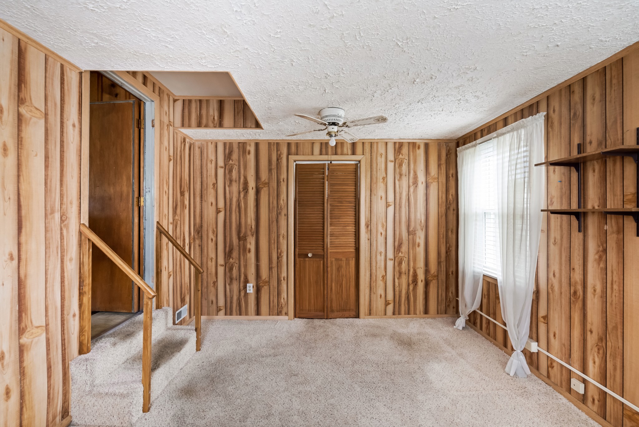 114 Avondale Dr