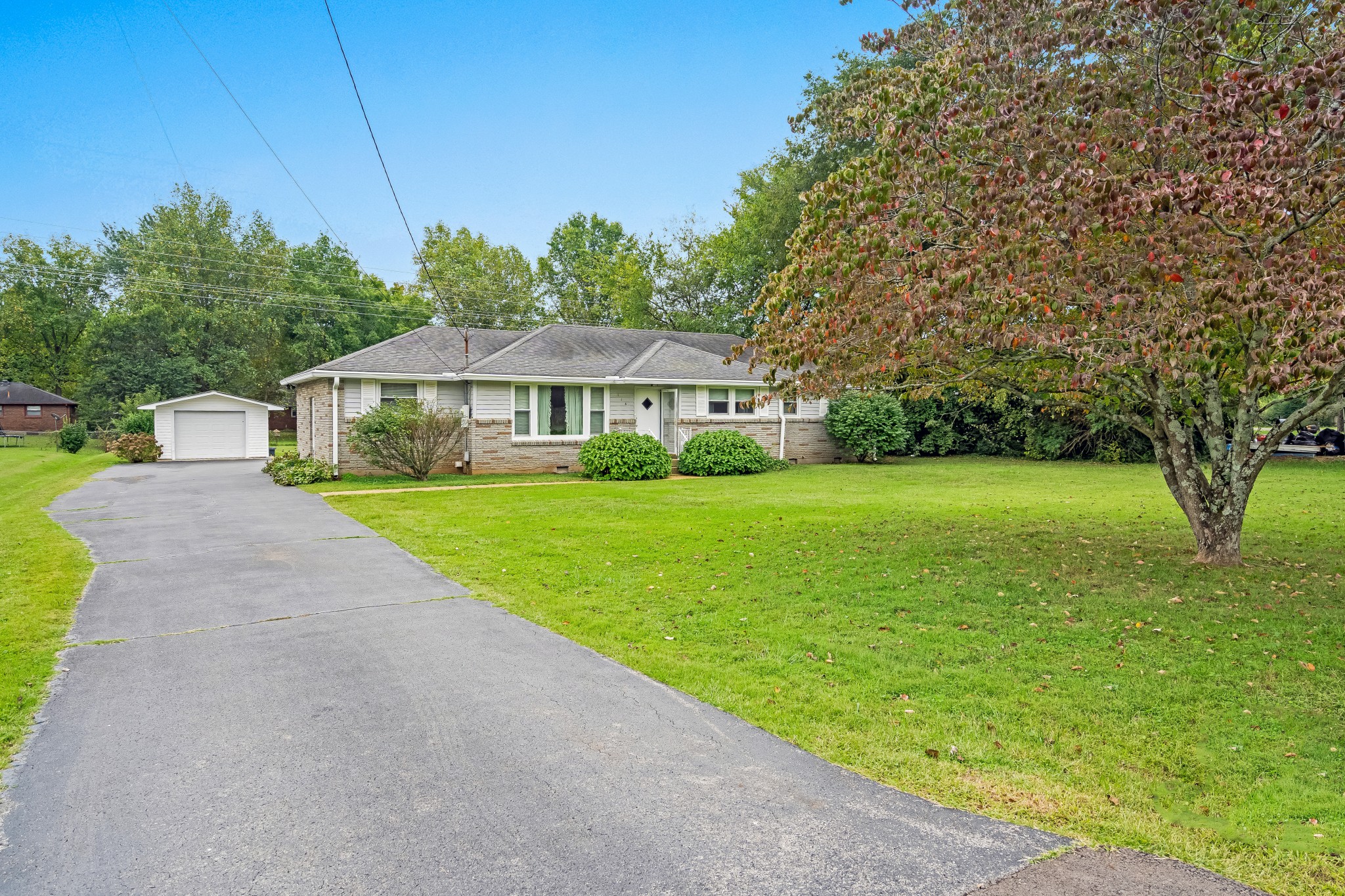 114 Avondale Dr