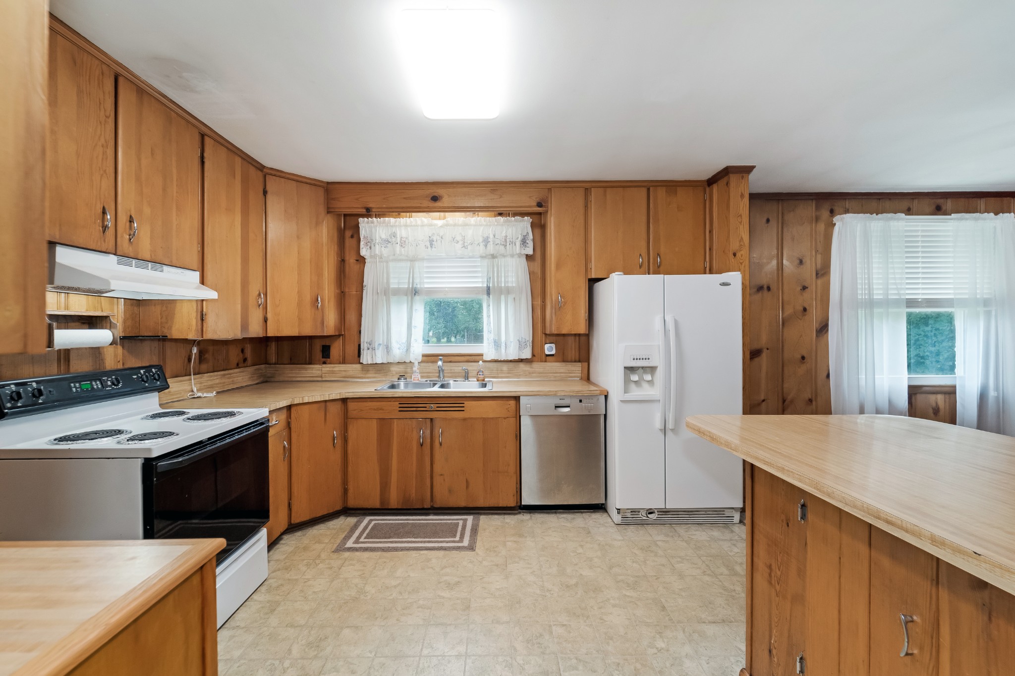 114 Avondale Dr