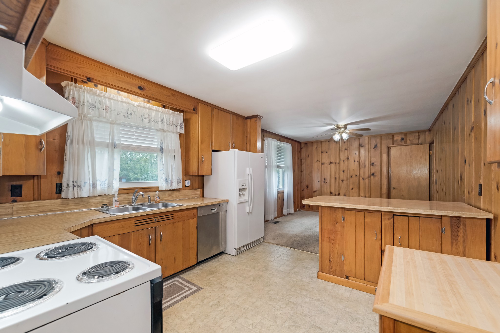 114 Avondale Dr