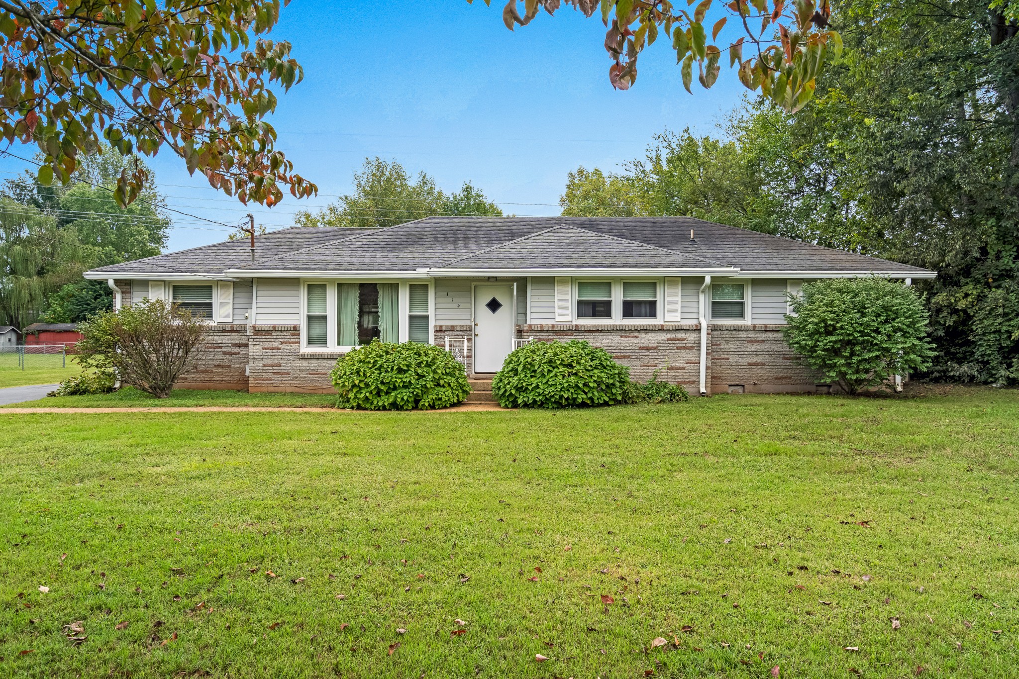 114 Avondale Dr
