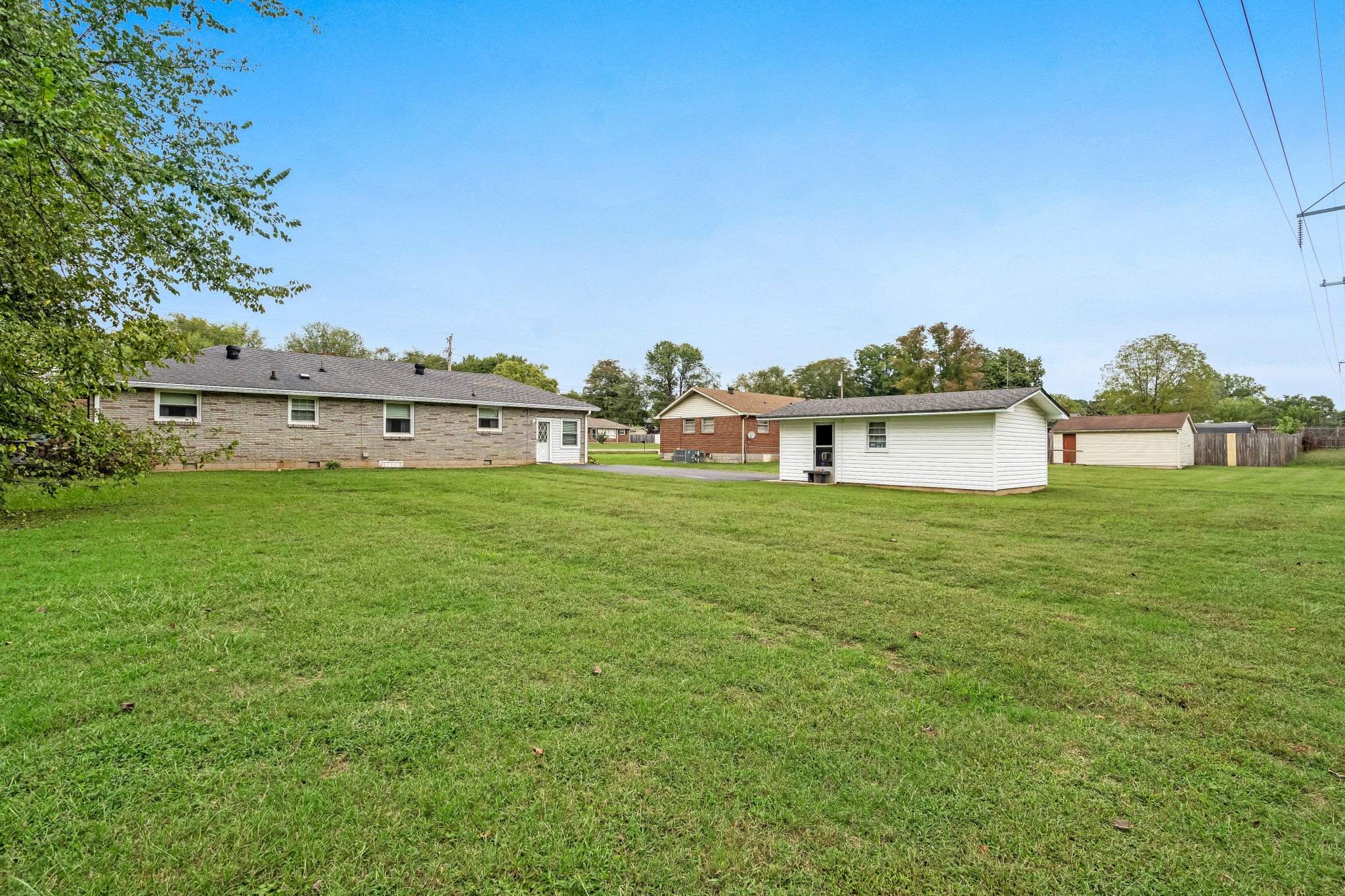 114 Avondale Dr