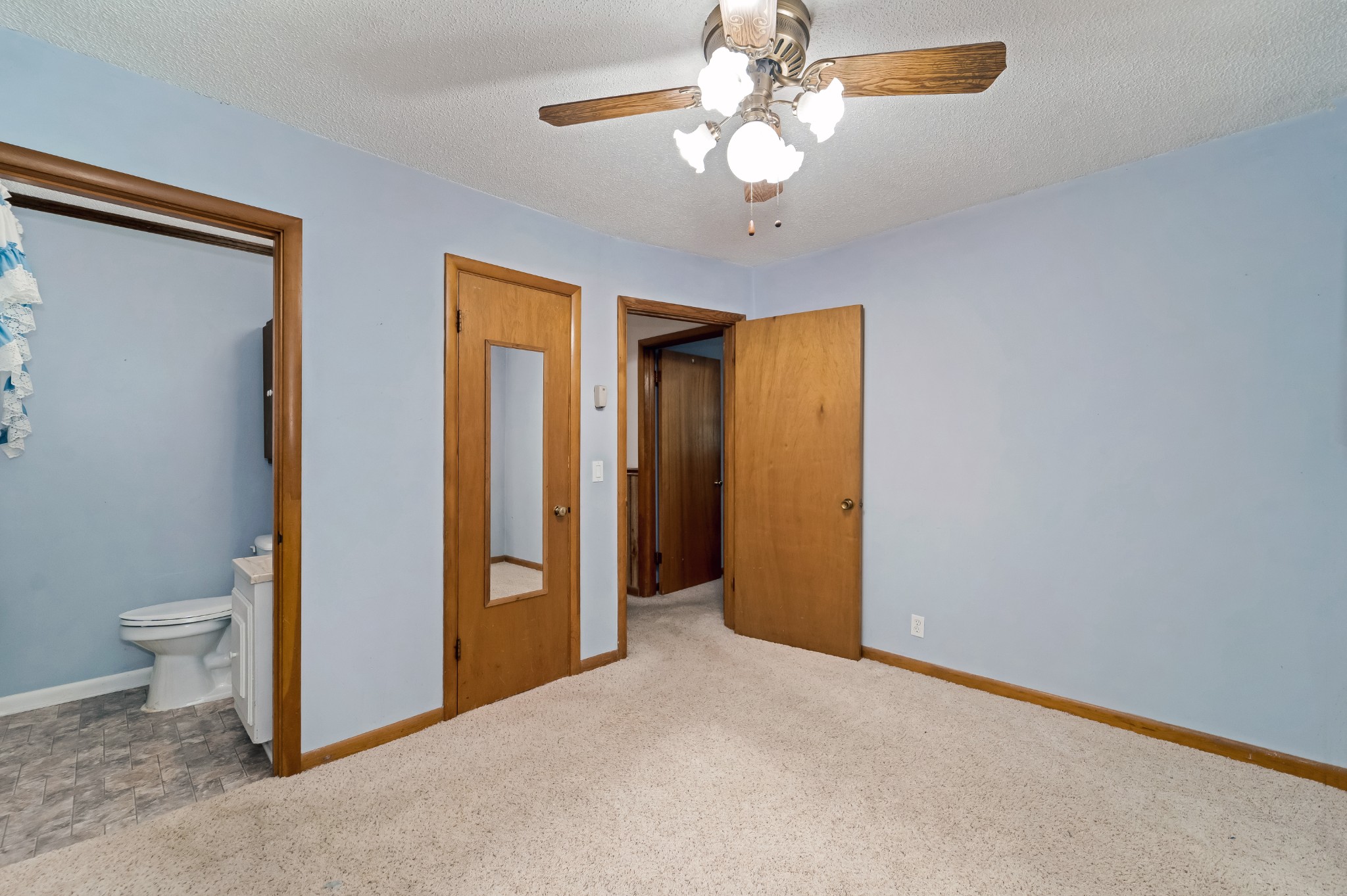 114 Avondale Dr