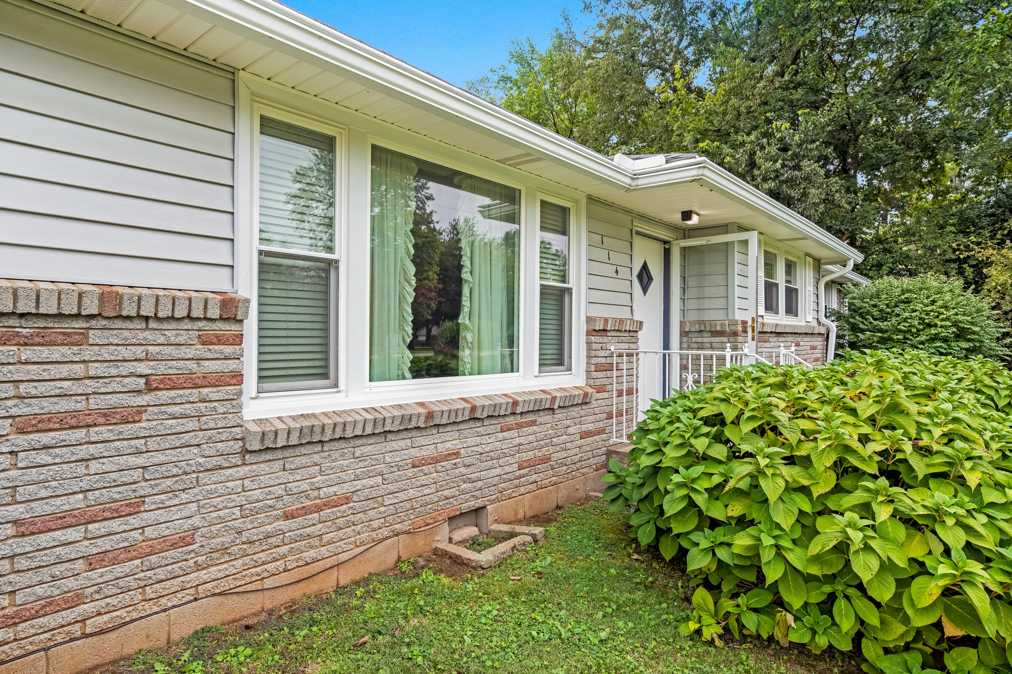 114 Avondale Dr