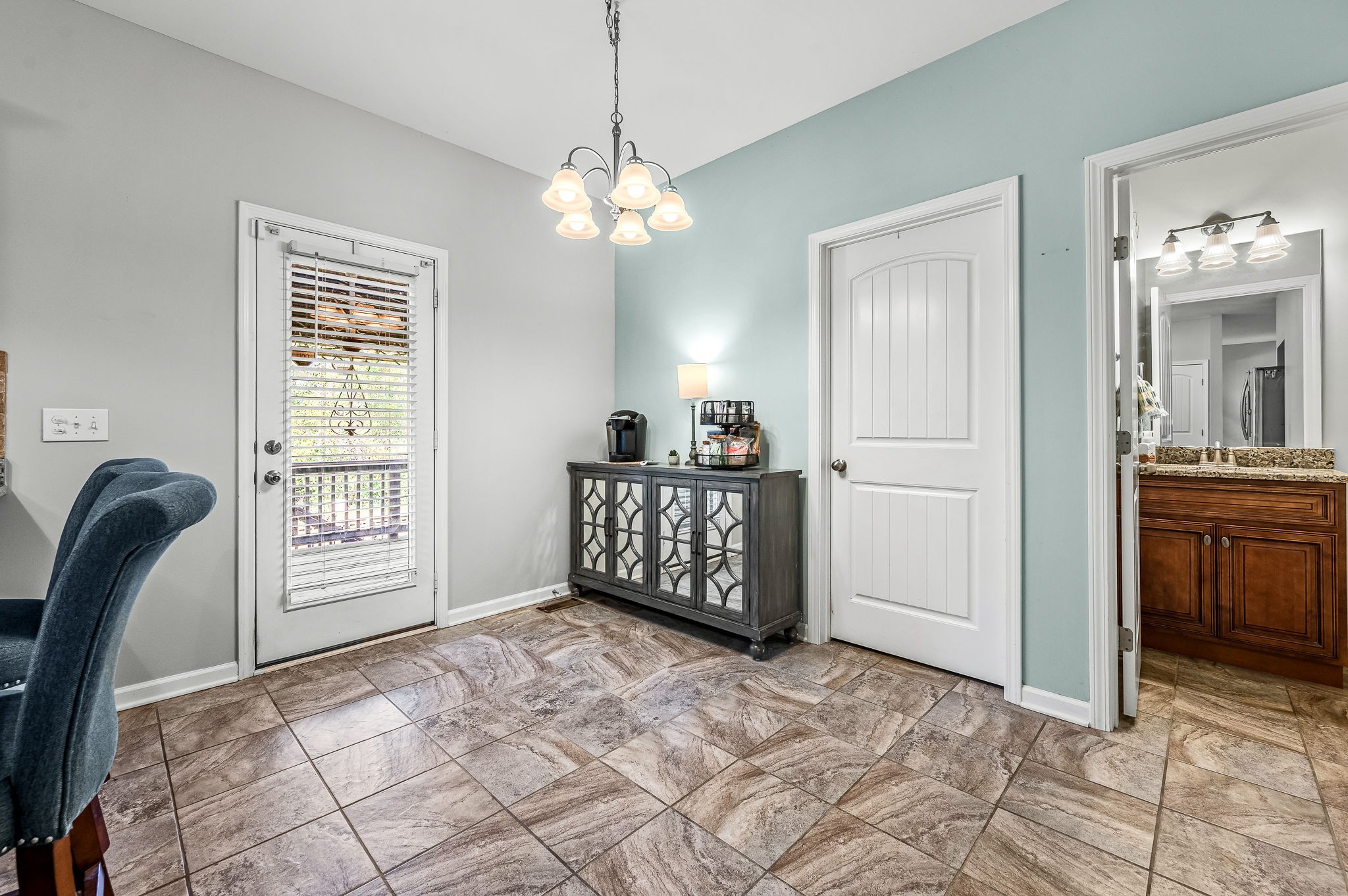 103 Kestrel Cir