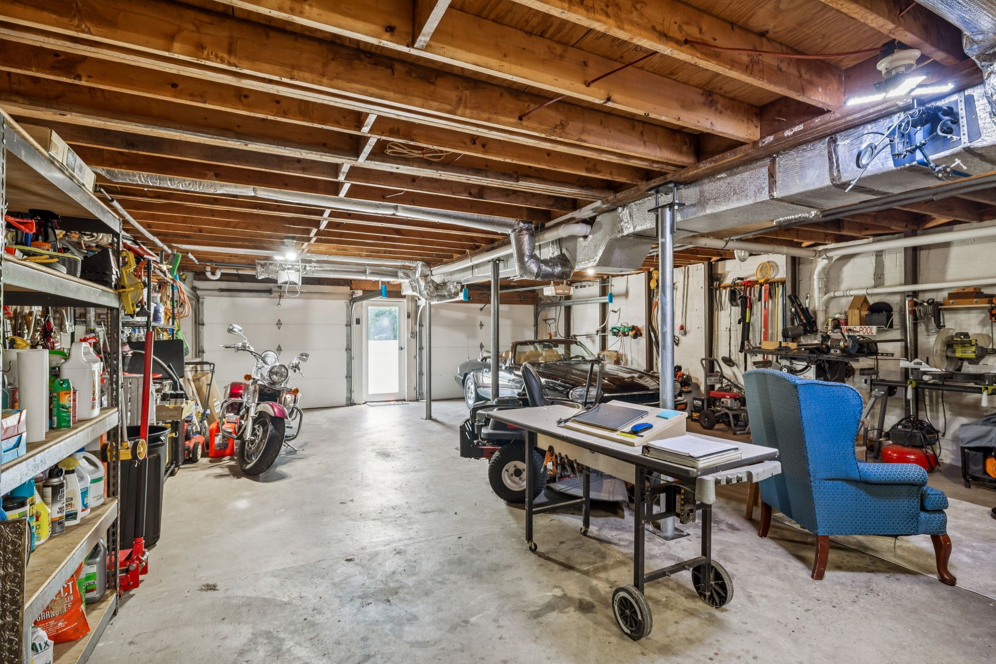 1009 Bunker Hill Dr